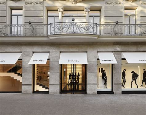 chanel stores in barcelona.